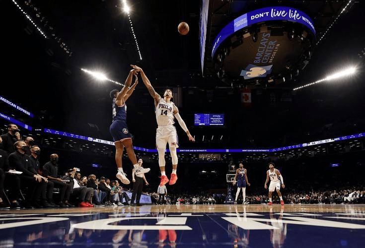 今夜NBA季后赛焦点战,布鲁克林篮网完成队长鼓劲,更衣室稳定,轮换策略被讨论的简单介绍 今夜NBA季后赛焦点战,布鲁克林篮网完成队长鼓劲,更衣室稳定,轮换策略被讨论的简单介绍