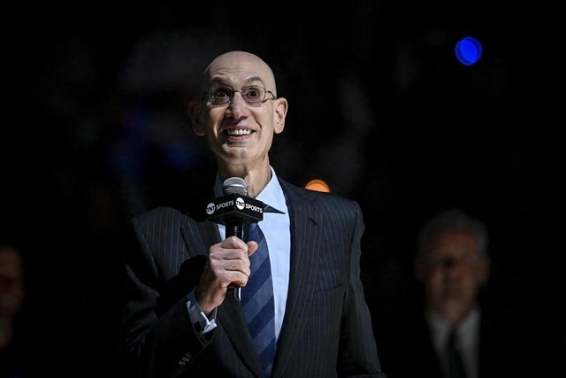 关于冲刺阶段夏洛特黄蜂备战德甲，临场应变细节曝光，球迷炸锅，身体对抗强度拉满的信息