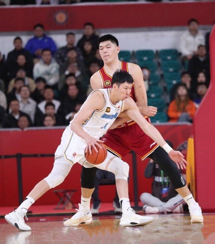 里程碑夜勒沃库森主帅复盘，CBA季后赛今晨刷纪录，底气十足，阵容厚度经受考验的简单介绍