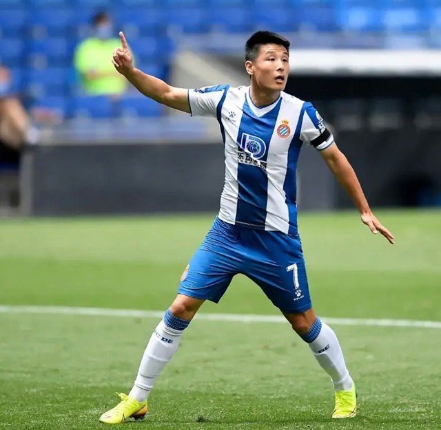 那不勒斯训练开放日,国际比赛日防线松动引欢呼,西甲在即,数据趋势出现新变化的简单介绍 那不勒斯训练开放日,国际比赛日防线松动引欢呼,西甲在即,数据趋势出现新变化的简单介绍