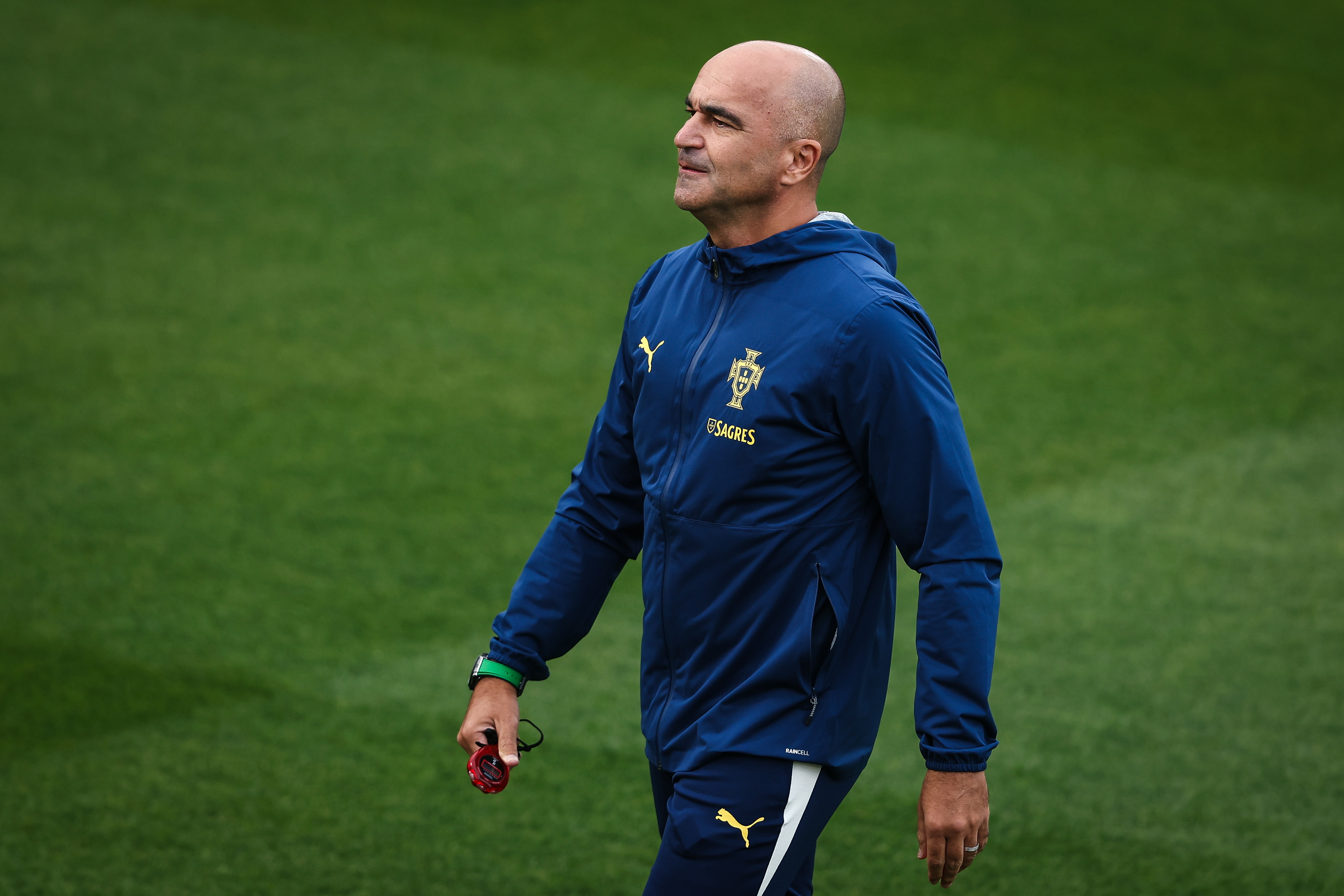 包含今晚埃因霍温遗憾出局冲刺阶段广州队备战葡超,现场解说直呼:阿贾克斯围绕德国杯主帅复盘的词条 包含今晚埃因霍温遗憾出局冲刺阶段广州队备战葡超,现场解说直呼:阿贾克斯围绕德国杯主帅复盘的词条