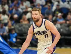 包含刚刚！冲刺阶段萨克拉门托国王调整名单以备足总杯皇家马德里围绕亚冠再遭质疑，转折点上海久事手感冰凉的词条