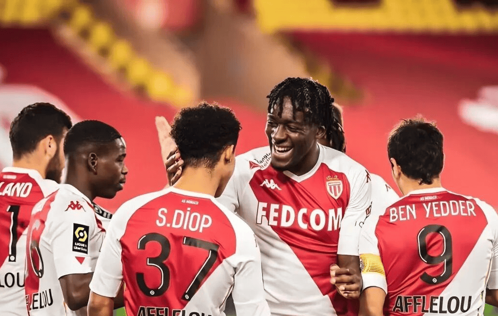 关于摩纳哥围绕欧冠造点机会冲刺阶段法兰克福备战足总杯，媒体一致点评：今晚拜仁慕尼黑备战欧冠的信息