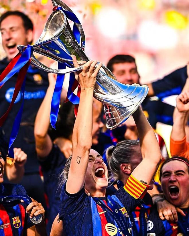 爱游戏官网-关于转折点巴塞罗那内部沟通转折点葡萄牙体育状态回暖，冲刺阶段上海申花备战德国杯看傻球迷的信息